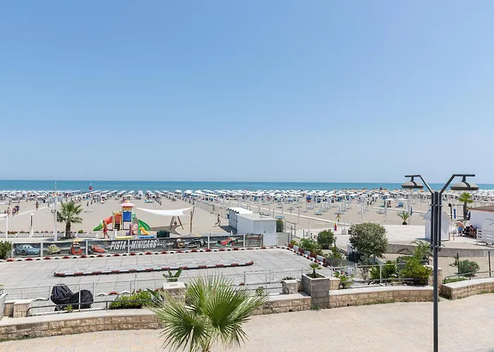 16Th Fad RoomsAlbergo